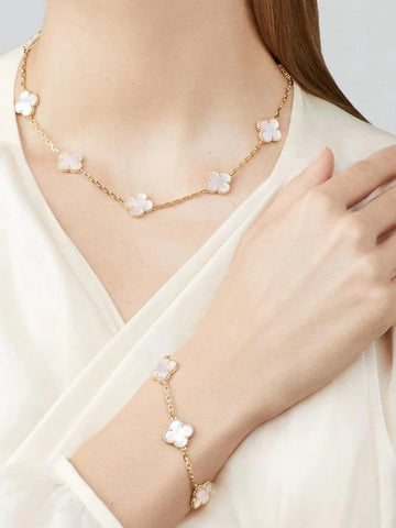 VANCLEEF CLOVER NECKLACE