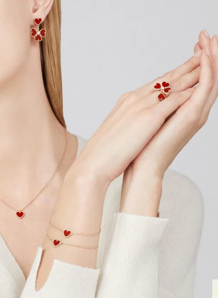 VANCLEEF SWEET HEARTS BRACELET